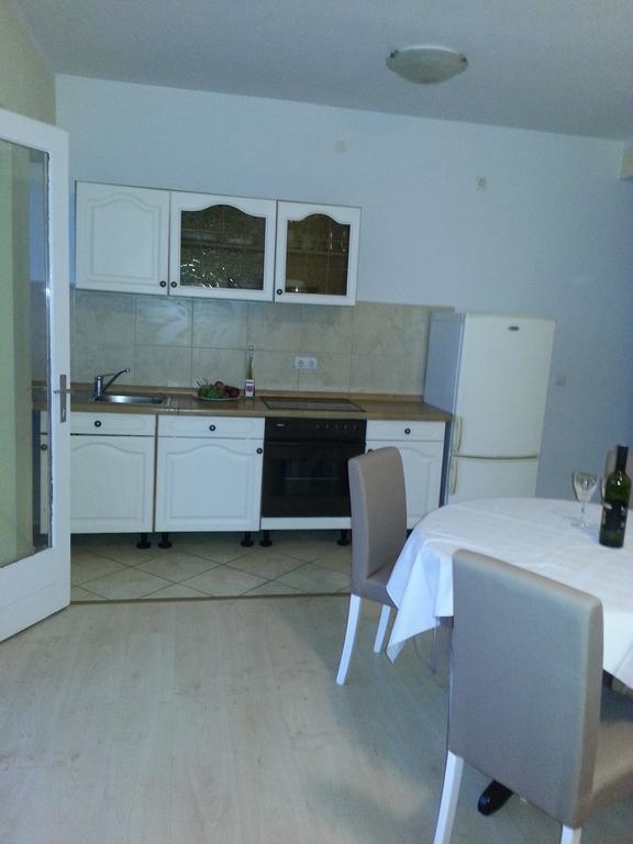 Apartmani Ante Crikvenica Eksteriør billede